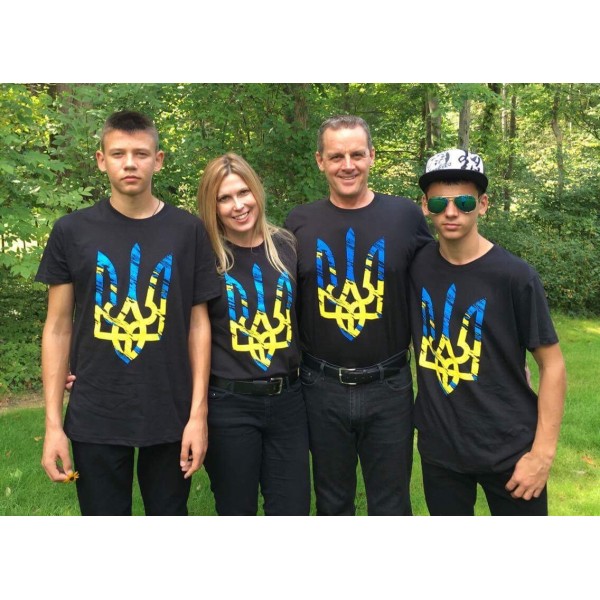 Футболка желто-голубой трезуб / герб Украины унисекс черная